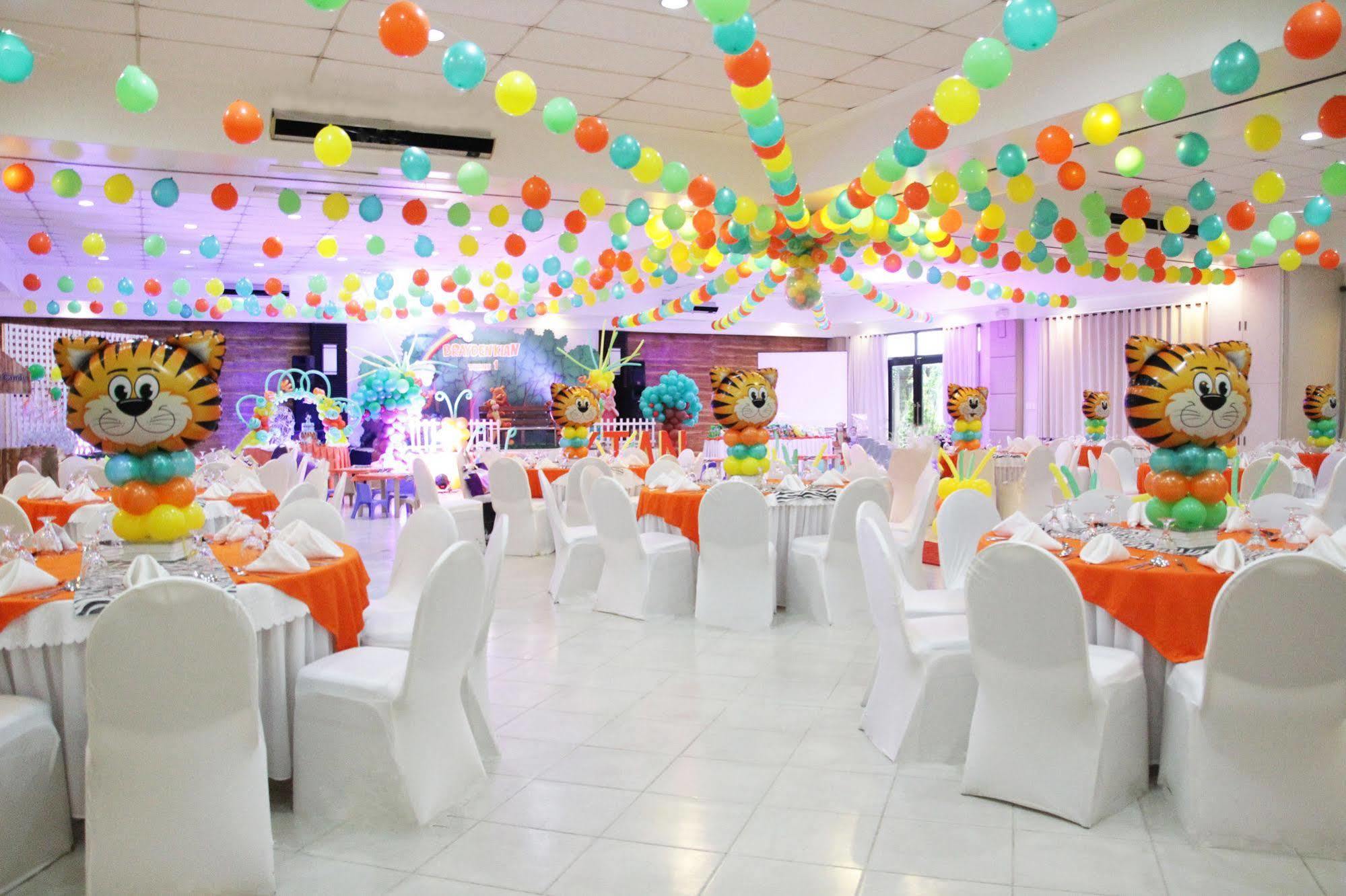 Batangas Country Club Hotel Exterior photo